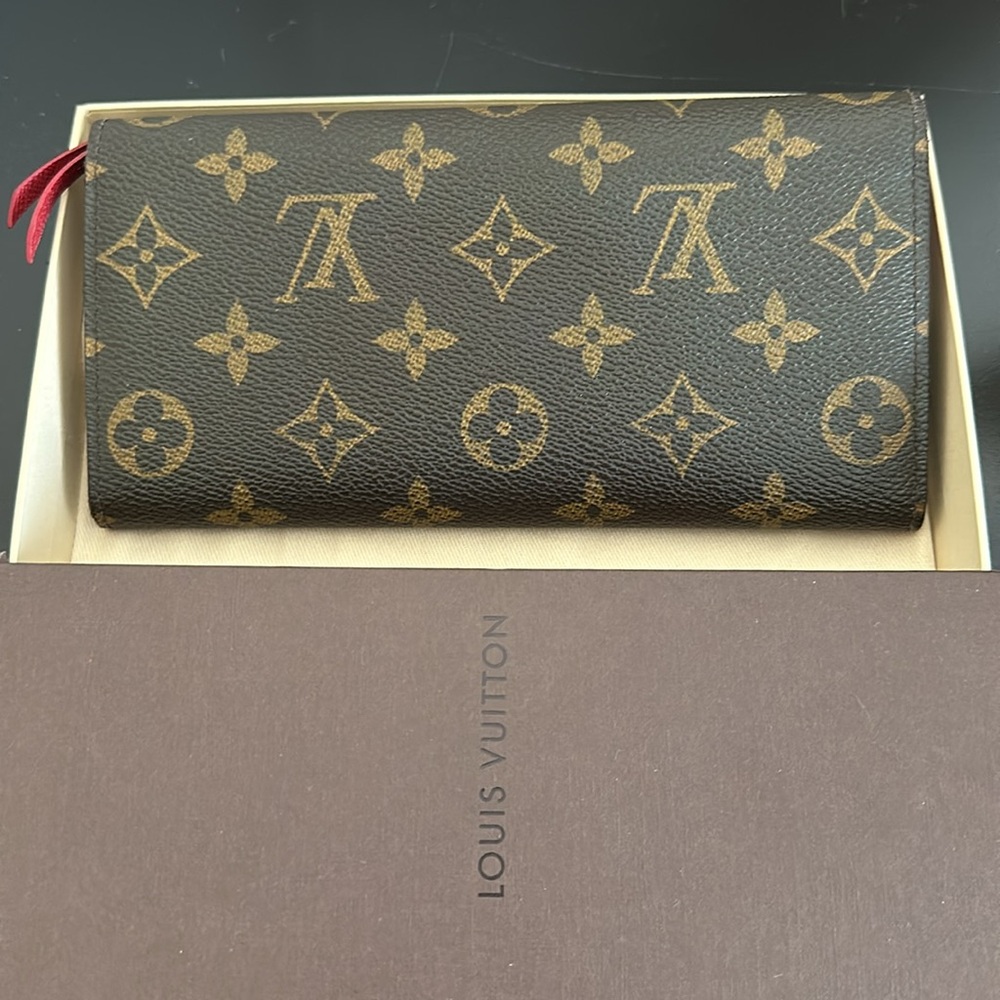 Louis Vuitton Wallet - Picture 8 of 13